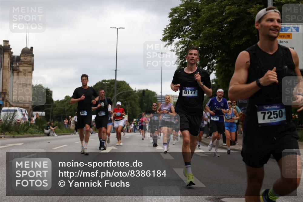 29.06.2025 - hella hamburg halbmarathon Yannick Fuchs http://msf.ph/oto/8386184 29.06.2025 10:55:19 20KM 1823, 2391, 2426, 2591, 4068, 5379, 5613, 5775, 5870, 6674, 6708, 7033, 7250, 7757, 8177, 8483, 8531, 9071, 9453, 9611, 9752, 9932, 9984, 10031, 10295, 10882, 11515, 12377, 12787, 12789, 12908, 13086, 13558, 15008, 16614, 17181, 17670, 17951, 18133 meine-sportfotos.de