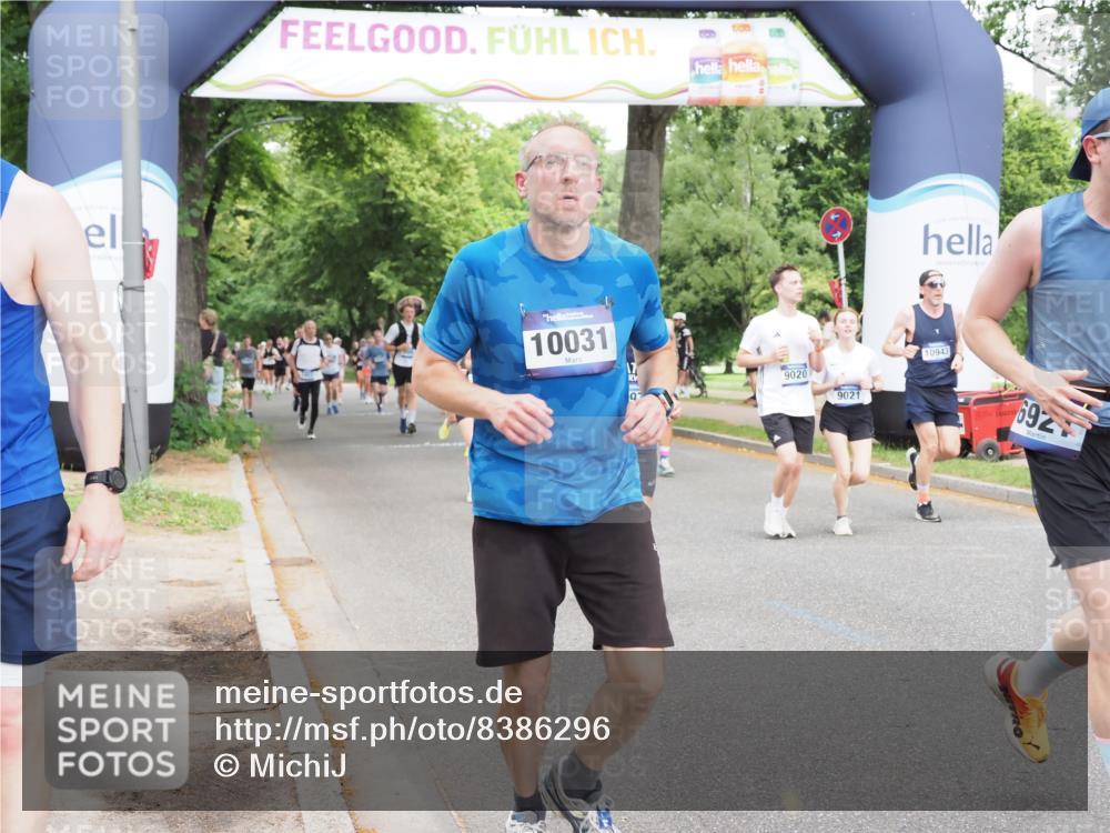 29.06.2025 - hella hamburg halbmarathon MichiJ http://msf.ph/oto/8386296 29.06.2025 10:47:34 Zwischen KM18-KM19 1364, 1653, 2391, 3097, 4068, 4592, 6487, 6921, 7033, 7759, 8191, 9020, 9021, 9611, 10031, 10036, 10534, 10943, 13459, 13488, 15673, 17951, 19117 meine-sportfotos.de