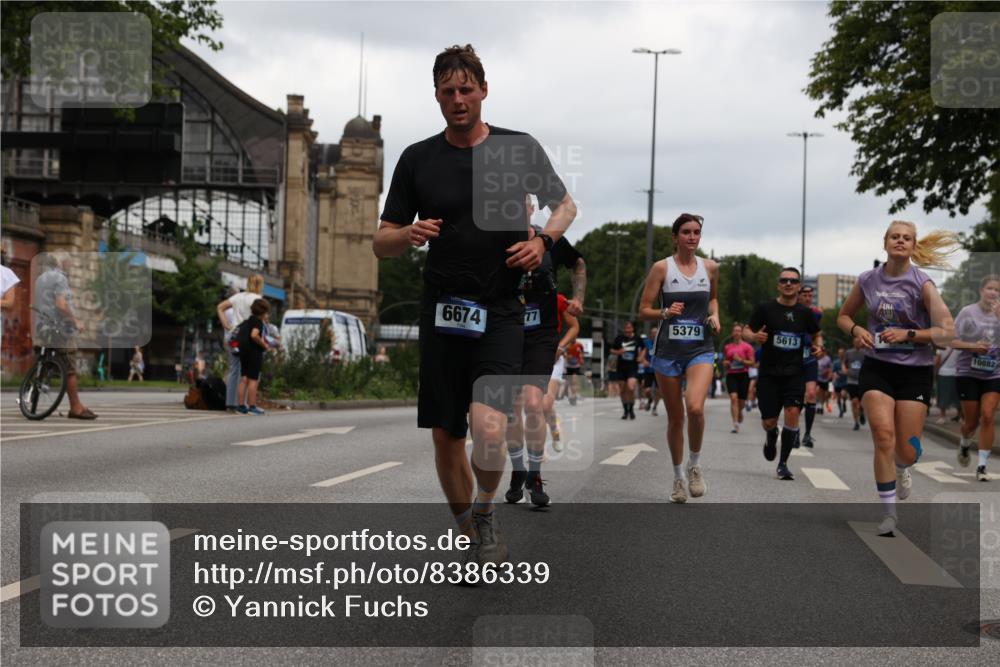 29.06.2025 - hella hamburg halbmarathon Yannick Fuchs http://msf.ph/oto/8386339 29.06.2025 10:55:21 20KM 1823, 2086, 2391, 2426, 2591, 4068, 5379, 5613, 5775, 5870, 6674, 7033, 7250, 7757, 8177, 8483, 8531, 8590, 9071, 9453, 9611, 9752, 9932, 9984, 10031, 10295, 10882, 11515, 12377, 12787, 12789, 12908, 13064, 13086, 13558, 14628, 15008, 16614, 17181, 17670, 18133 meine-sportfotos.de