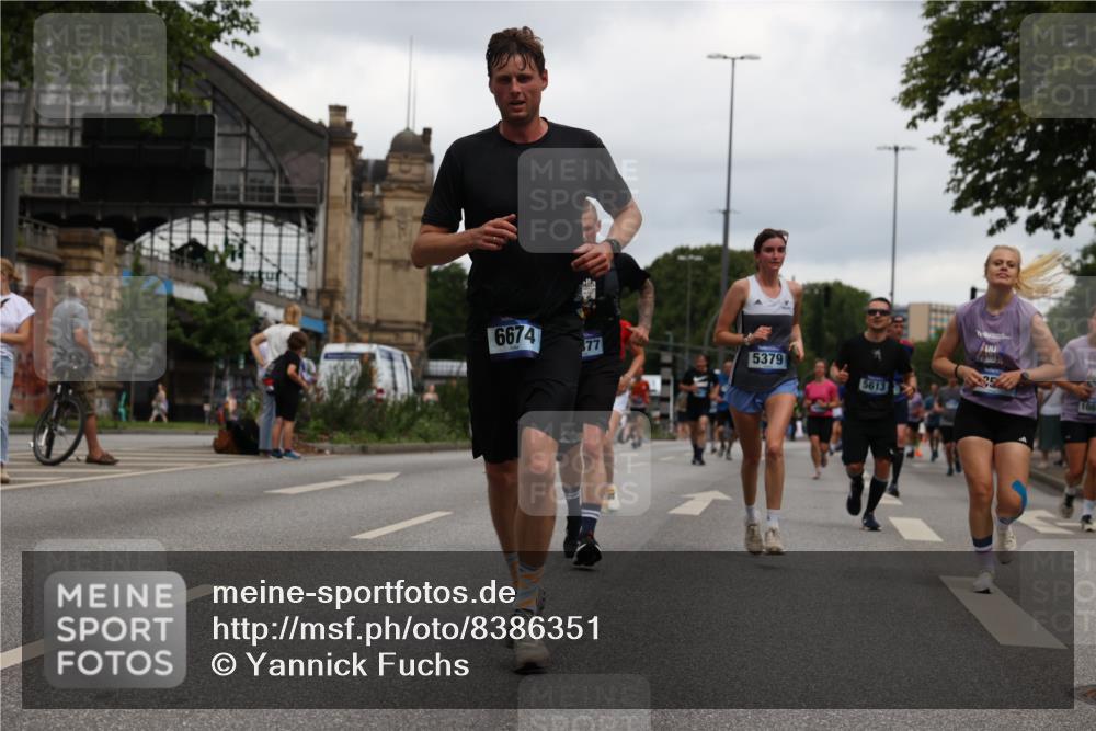 29.06.2025 - hella hamburg halbmarathon Yannick Fuchs http://msf.ph/oto/8386351 29.06.2025 10:55:21 20KM 1823, 2086, 2391, 2426, 2591, 4068, 5379, 5613, 5775, 5870, 6674, 7033, 7250, 7757, 8177, 8483, 8531, 8590, 9071, 9453, 9611, 9752, 9932, 9984, 10031, 10295, 10882, 11515, 12377, 12787, 12789, 12908, 13064, 13086, 13558, 14628, 15008, 16614, 17181, 17670, 18133 meine-sportfotos.de