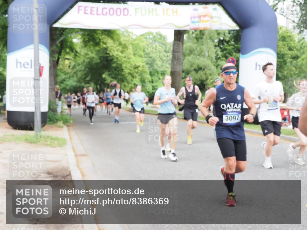 29.06.2025 - hella hamburg halbmarathon MichiJ http://msf.ph/oto/8386369 29.06.2025 10:47:35 Zwischen KM18-KM19 1364, 1653, 3097, 4068, 4592, 6487, 6921, 7033, 8191, 8923, 9020, 9021, 10031, 10036, 10534, 10943, 13459, 13488, 15525, 15673, 16439, 17860, 17951 meine-sportfotos.de