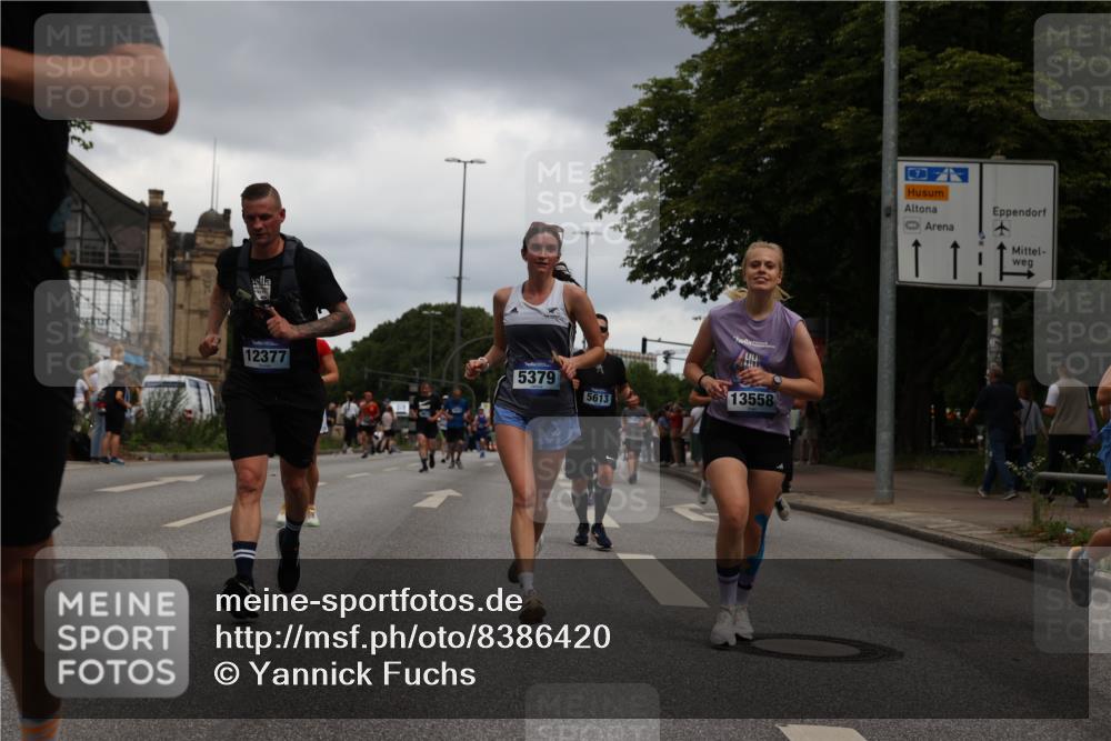29.06.2025 - hella hamburg halbmarathon Yannick Fuchs http://msf.ph/oto/8386420 29.06.2025 10:55:23 20KM 1823, 2086, 2391, 2426, 2591, 4068, 5379, 5613, 5870, 6391, 6674, 7033, 7250, 7757, 8177, 8483, 8531, 8590, 9071, 9453, 9611, 9752, 9932, 10031, 10295, 10882, 11465, 11515, 12377, 12787, 12789, 12908, 13064, 13086, 13491, 13558, 14628, 15008, 16614, 17181, 17670 meine-sportfotos.de