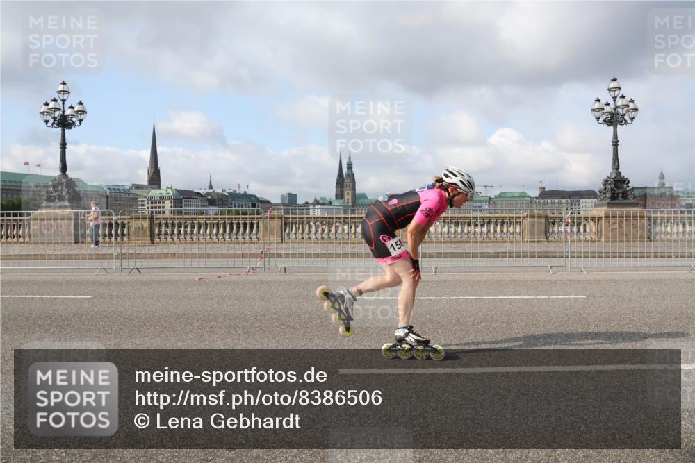 29.06.2025 - hella hamburg halbmarathon Lena Gebhardt http://msf.ph/oto/8386506 29.06.2025 08:52:55 Lombardsbrücke 158 meine-sportfotos.de