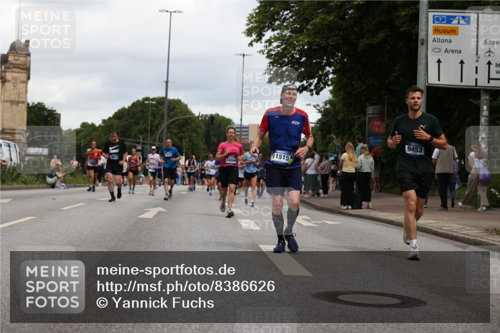 29.06.2025 - hella hamburg halbmarathon Yannick Fuchs http://msf.ph/oto/8386626 29.06.2025 10:55:25 20KM 1823, 2086, 2391, 2426, 2591, 3400, 4068, 5379, 5613, 5870, 6391, 6674, 7033, 7250, 7757, 8177, 8483, 8531, 8590, 9071, 9453, 9752, 9932, 10031, 10295, 10882, 11465, 11515, 12377, 12787, 13064, 13086, 13491, 13558, 14628, 15008, 15733, 16128, 16145, 16614, 17181, 17670 meine-sportfotos.de