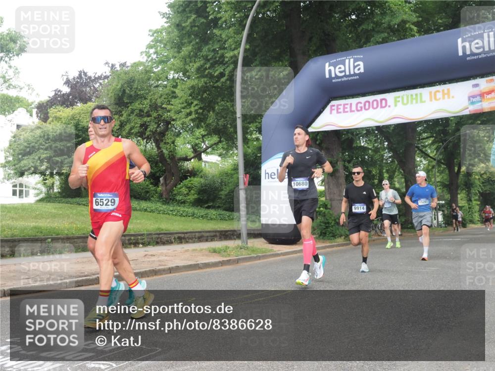 29.06.2025 - hella hamburg halbmarathon KatJ http://msf.ph/oto/8386628 29.06.2025 10:26:04 Zwischen KM18-KM19 2404, 6095, 6529, 7310 meine-sportfotos.de