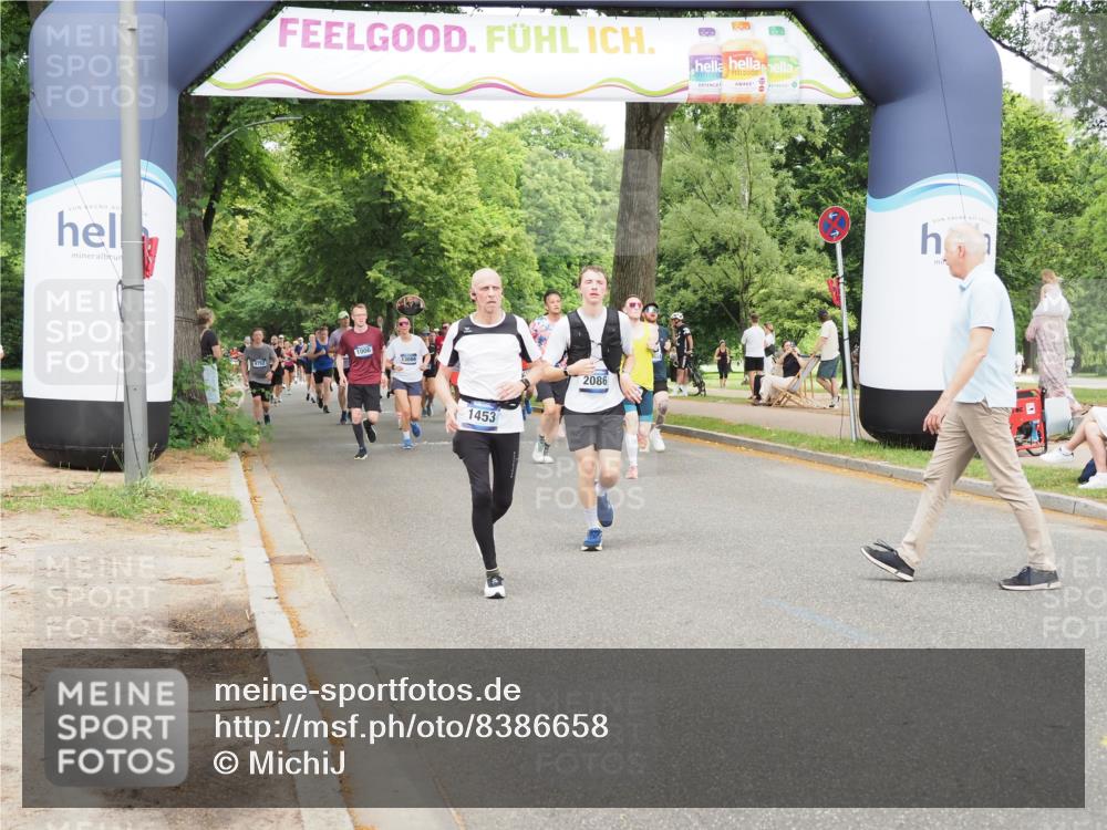 29.06.2025 - hella hamburg halbmarathon MichiJ http://msf.ph/oto/8386658 29.06.2025 10:47:39 Zwischen KM18-KM19 1006, 1453, 1653, 2011, 2086, 3097, 4068, 6921, 7033, 8923, 9020, 9021, 10031, 10036, 10943, 15525, 16439, 17860 meine-sportfotos.de