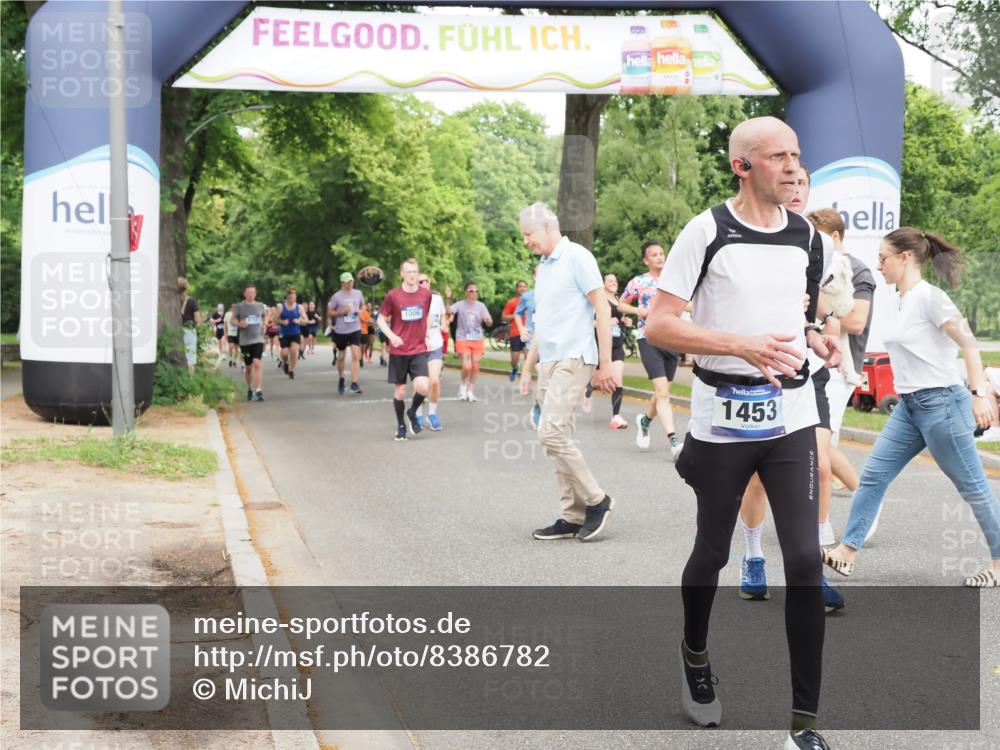 29.06.2025 - hella hamburg halbmarathon MichiJ http://msf.ph/oto/8386782 29.06.2025 10:47:41 Zwischen KM18-KM19 1006, 1414, 1453, 2011, 2086, 3097, 6921, 7033, 8923, 9021, 10943, 13086, 15525, 15901, 16439, 17860 meine-sportfotos.de