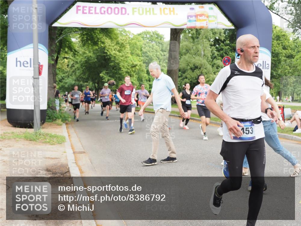 29.06.2025 - hella hamburg halbmarathon MichiJ http://msf.ph/oto/8386792 29.06.2025 10:47:41 Zwischen KM18-KM19 1006, 1414, 1453, 2011, 2086, 3097, 6921, 7033, 8923, 9021, 10943, 13086, 15525, 15901, 16439, 17860 meine-sportfotos.de