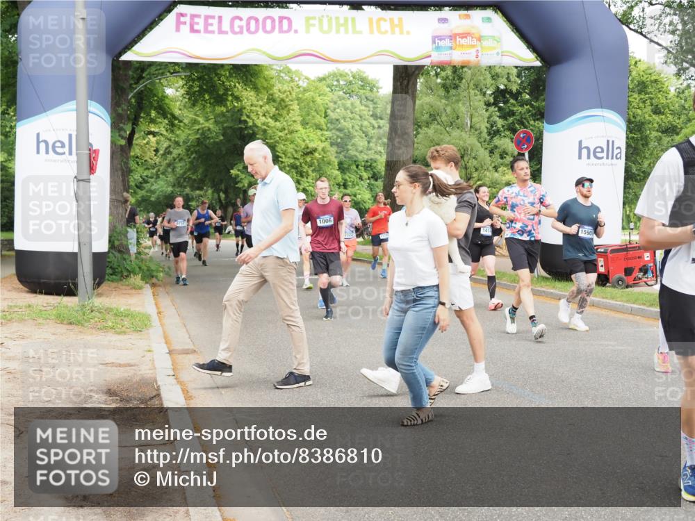 29.06.2025 - hella hamburg halbmarathon MichiJ http://msf.ph/oto/8386810 29.06.2025 10:47:42 Zwischen KM18-KM19 1006, 1414, 1453, 2011, 2086, 2322, 2323, 7033, 8923, 10943, 12787, 13086, 15525, 15901, 16439, 17860 meine-sportfotos.de