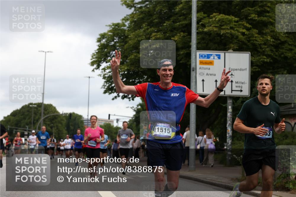 29.06.2025 - hella hamburg halbmarathon Yannick Fuchs http://msf.ph/oto/8386875 29.06.2025 10:55:26 20KM 1823, 2086, 2391, 2426, 2591, 3400, 4068, 5379, 5613, 5870, 6391, 6674, 7033, 7049, 7757, 8177, 8531, 8590, 9071, 9453, 9752, 9932, 10031, 10882, 11465, 11515, 12377, 12787, 13064, 13086, 13491, 13558, 14605, 14628, 15008, 15733, 16128, 16145, 16614, 17181, 17670 meine-sportfotos.de