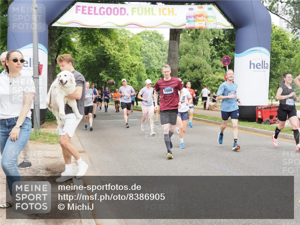 29.06.2025 - hella hamburg halbmarathon MichiJ http://msf.ph/oto/8386905 29.06.2025 10:47:43 Zwischen KM18-KM19 1006, 1414, 1453, 2011, 2086, 2322, 2323, 8923, 12787, 13086, 15525, 15901, 16439, 17860 meine-sportfotos.de
