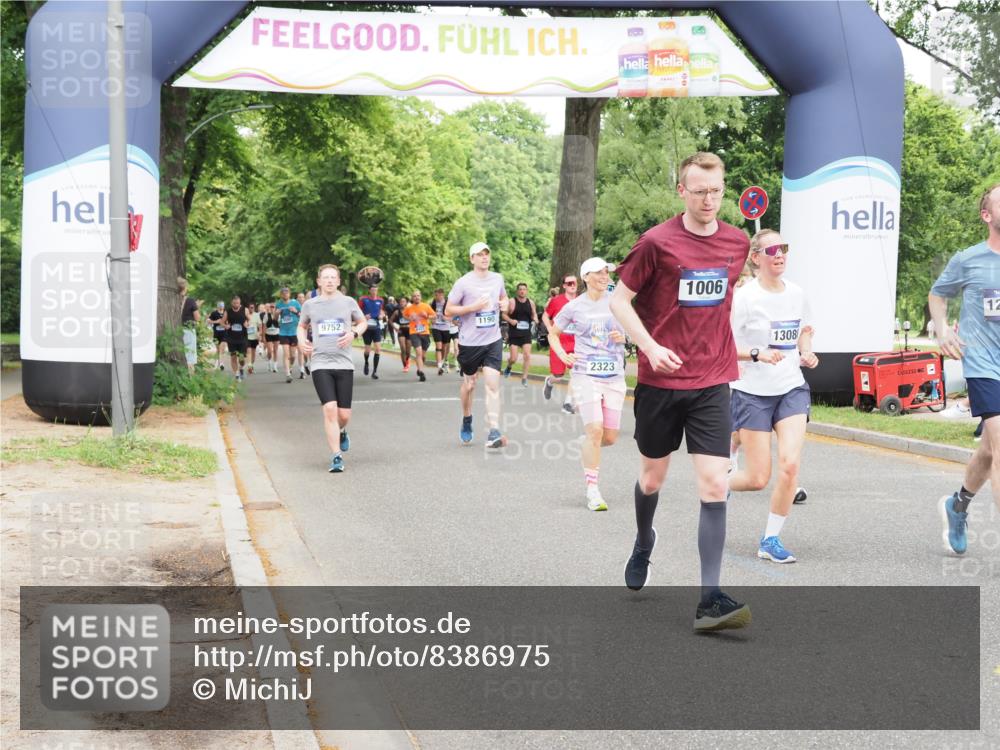 29.06.2025 - hella hamburg halbmarathon MichiJ http://msf.ph/oto/8386975 29.06.2025 10:47:44 Zwischen KM18-KM19 1006, 1190, 1414, 1453, 2011, 2086, 2322, 2323, 11782, 12787, 13086, 15901 meine-sportfotos.de