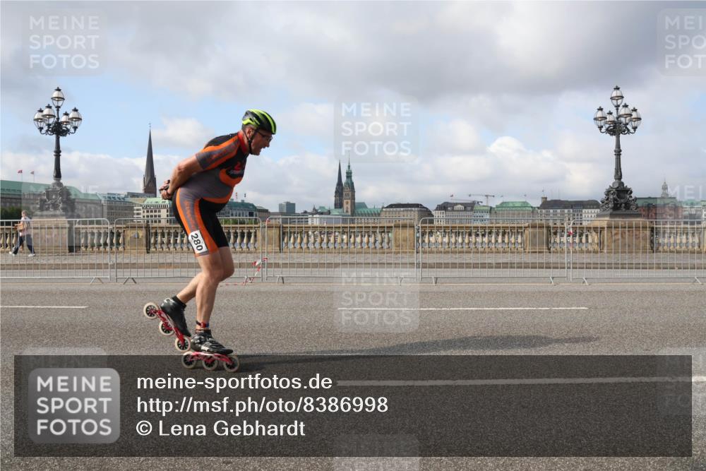 29.06.2025 - hella hamburg halbmarathon Lena Gebhardt http://msf.ph/oto/8386998 29.06.2025 08:52:56 Lombardsbrücke 280 meine-sportfotos.de