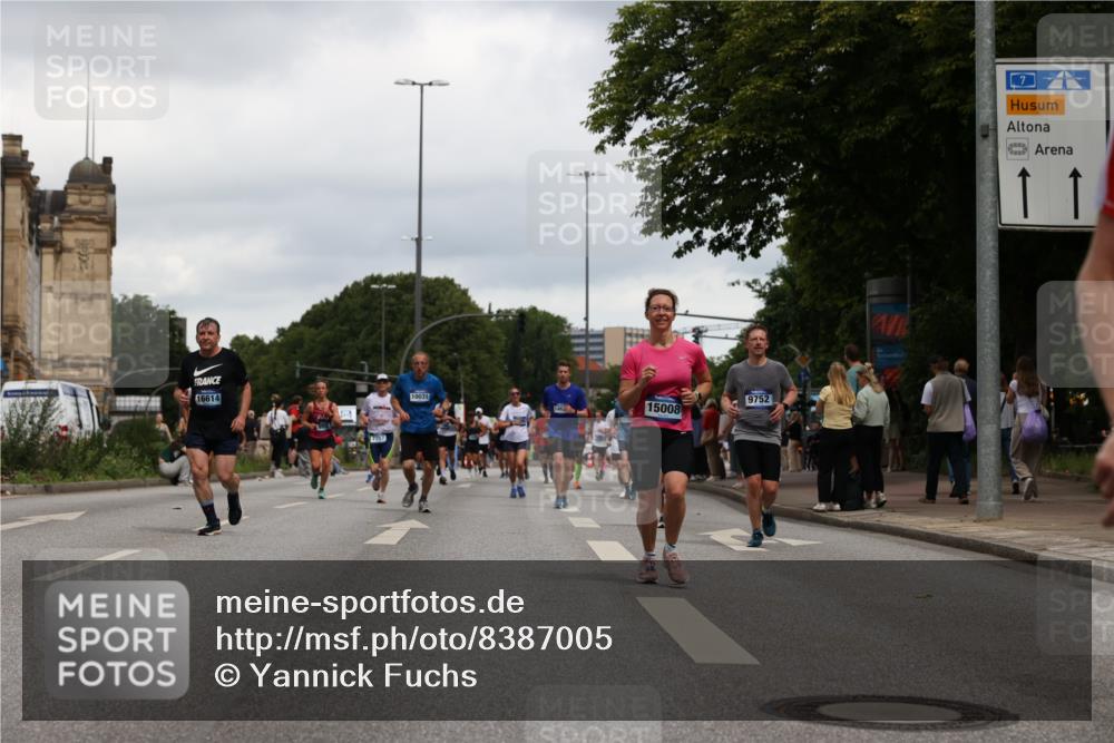 29.06.2025 - hella hamburg halbmarathon Yannick Fuchs http://msf.ph/oto/8387005 29.06.2025 10:55:27 20KM 2086, 2391, 2591, 3400, 4068, 5379, 5613, 5839, 5870, 6391, 6674, 7033, 7049, 7757, 8177, 8531, 8590, 9071, 9453, 9752, 9932, 10031, 10882, 11465, 11515, 12125, 12377, 12787, 13064, 13086, 13491, 13558, 14605, 14628, 15008, 15733, 16128, 16145, 16614, 17181, 17670 meine-sportfotos.de