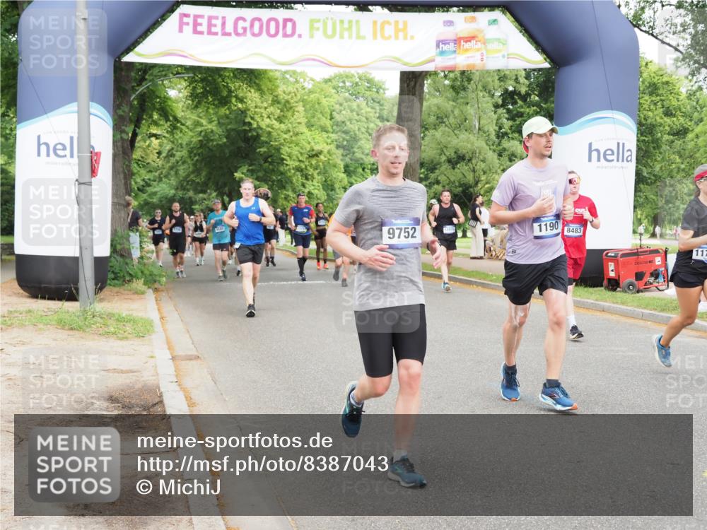 29.06.2025 - hella hamburg halbmarathon MichiJ http://msf.ph/oto/8387043 29.06.2025 10:47:47 Zwischen KM18-KM19 1006, 1190, 1414, 2011, 2322, 2323, 8483, 9752, 11702, 11782, 12787, 13086, 15901 meine-sportfotos.de