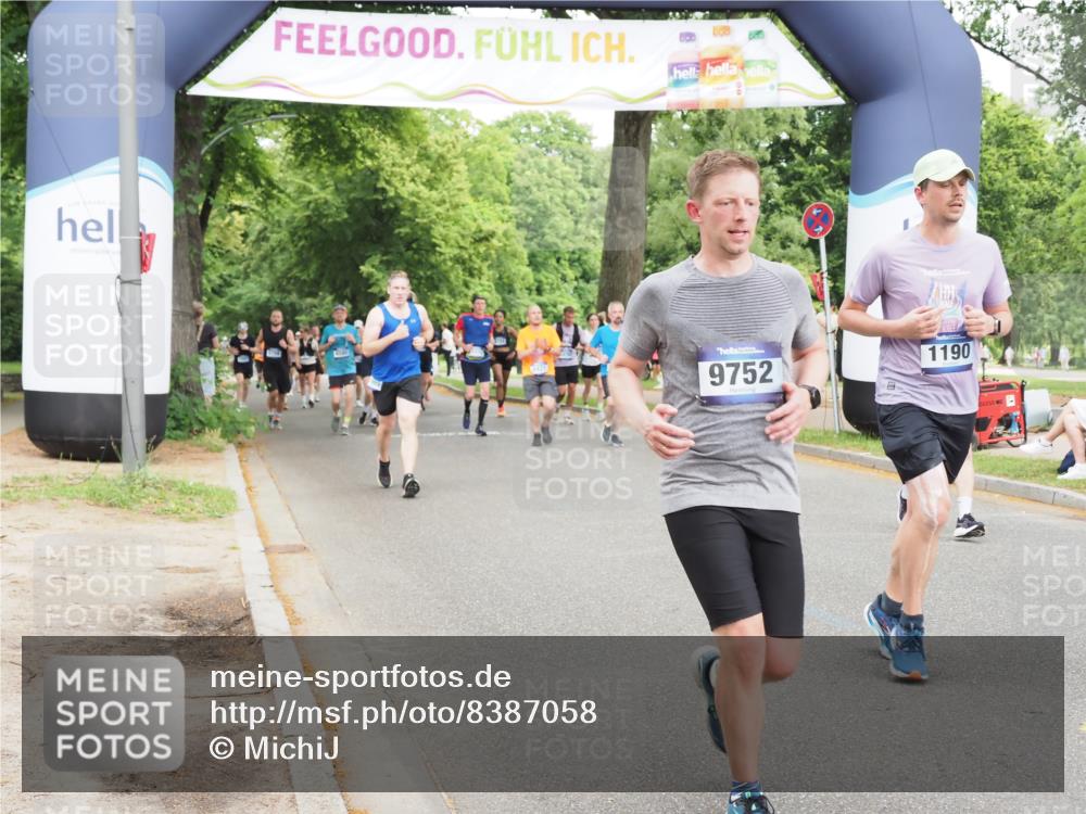 29.06.2025 - hella hamburg halbmarathon MichiJ http://msf.ph/oto/8387058 29.06.2025 10:47:47 Zwischen KM18-KM19 1006, 1190, 1414, 2011, 2322, 2323, 8483, 9752, 11702, 11782, 12787, 13086, 15901 meine-sportfotos.de