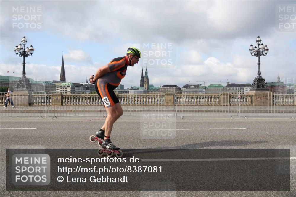 29.06.2025 - hella hamburg halbmarathon Lena Gebhardt http://msf.ph/oto/8387081 29.06.2025 08:52:56 Lombardsbrücke 280 meine-sportfotos.de
