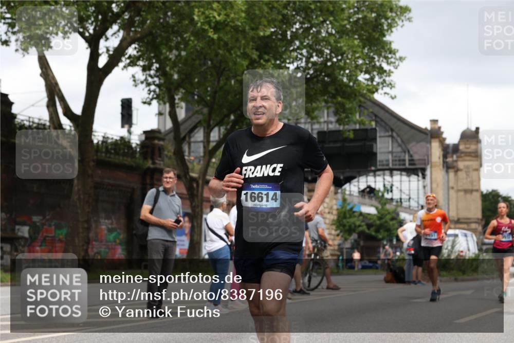 29.06.2025 - hella hamburg halbmarathon Yannick Fuchs http://msf.ph/oto/8387196 29.06.2025 10:55:31 20KM 2086, 2391, 2591, 3400, 4068, 5613, 5839, 5870, 6391, 7033, 7049, 7757, 8364, 8531, 8590, 9071, 9453, 9752, 9932, 10031, 10177, 10746, 10882, 11465, 11515, 12125, 12377, 12787, 13064, 13086, 13491, 13558, 13699, 14605, 14628, 15008, 15520, 15733, 16128, 16145, 16614, 17181, 17670 meine-sportfotos.de