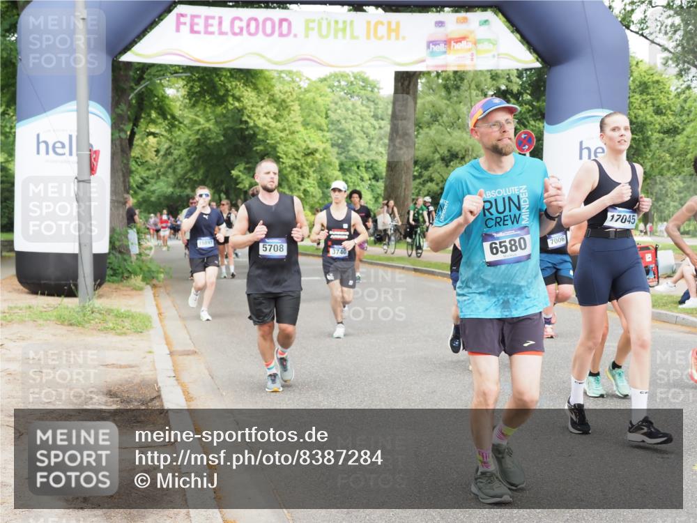 29.06.2025 - hella hamburg halbmarathon MichiJ http://msf.ph/oto/8387284 29.06.2025 10:47:54 Zwischen KM18-KM19 3740, 5602, 5603, 5708, 6580, 7006, 7757, 8154, 8421, 8422, 9752, 9932, 10797, 11465, 11515, 13516, 14605, 16614, 17045 meine-sportfotos.de