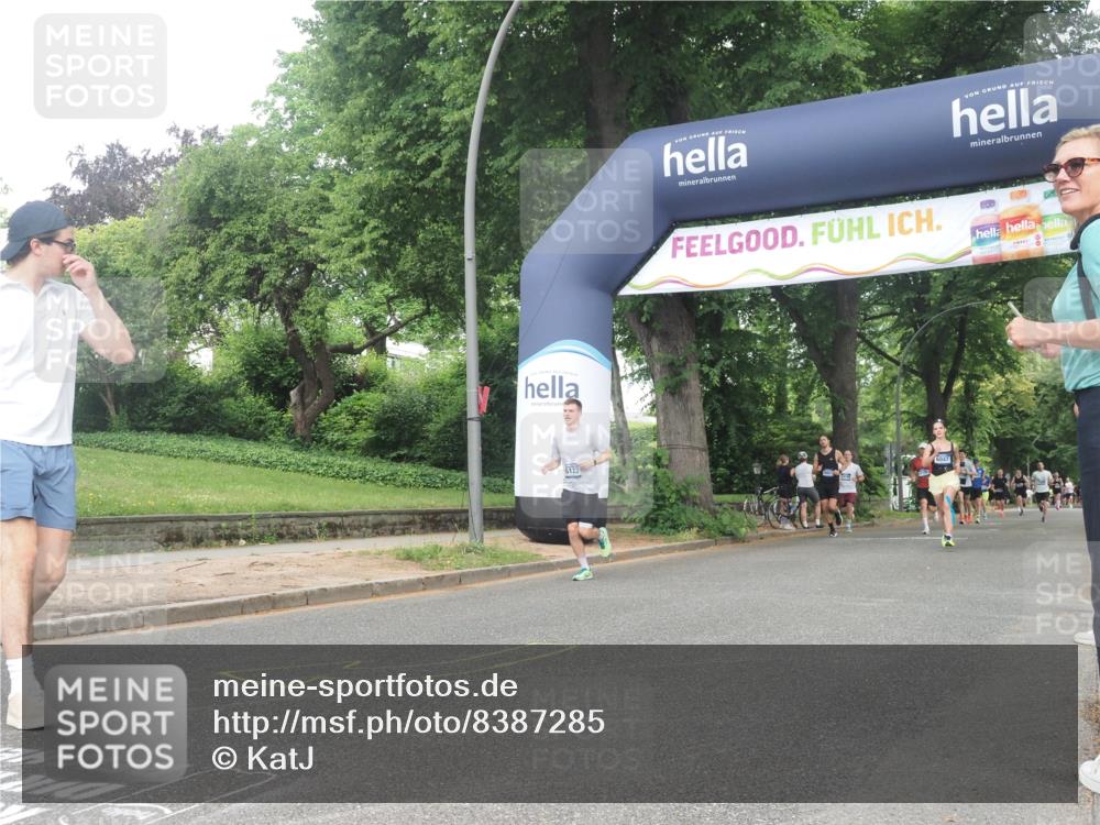 29.06.2025 - hella hamburg halbmarathon KatJ http://msf.ph/oto/8387285 29.06.2025 10:26:08 Zwischen KM18-KM19 2404, 6047, 6529, 7310 meine-sportfotos.de