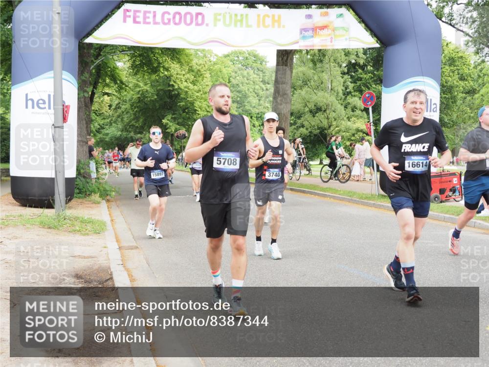 29.06.2025 - hella hamburg halbmarathon MichiJ http://msf.ph/oto/8387344 29.06.2025 10:47:55 Zwischen KM18-KM19 3740, 5602, 5603, 5708, 6580, 7006, 7757, 8154, 8421, 8422, 9932, 10797, 11465, 11515, 13516, 14605, 15897, 16614, 17045 meine-sportfotos.de