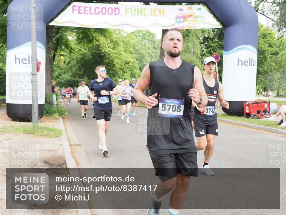29.06.2025 - hella hamburg halbmarathon MichiJ http://msf.ph/oto/8387417 29.06.2025 10:47:56 Zwischen KM18-KM19 3740, 5602, 5603, 5708, 6580, 7006, 7757, 8154, 8421, 8422, 8807, 9932, 10797, 11465, 11515, 13516, 13558, 14605, 15897, 16614, 17045 meine-sportfotos.de