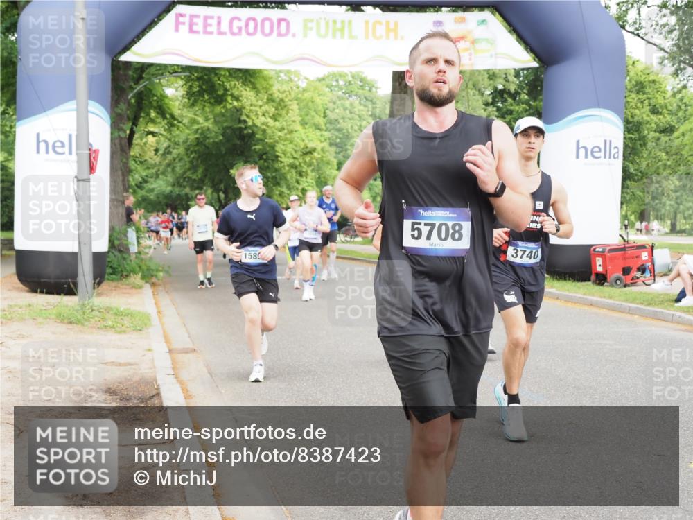 29.06.2025 - hella hamburg halbmarathon MichiJ http://msf.ph/oto/8387423 29.06.2025 10:47:56 Zwischen KM18-KM19 3740, 5602, 5603, 5708, 6580, 7006, 7757, 8154, 8421, 8422, 8807, 9932, 10797, 11465, 11515, 13516, 13558, 14605, 15897, 16614, 17045 meine-sportfotos.de