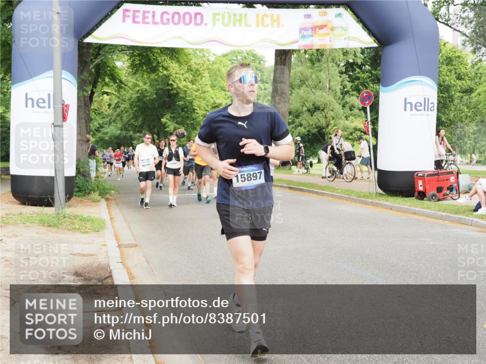 29.06.2025 - hella hamburg halbmarathon MichiJ http://msf.ph/oto/8387501 29.06.2025 10:47:57 Zwischen KM18-KM19 3740, 5602, 5603, 5708, 6580, 7006, 7757, 8154, 8422, 8807, 9932, 10797, 11465, 11515, 13516, 13558, 15897, 16614, 17045 meine-sportfotos.de