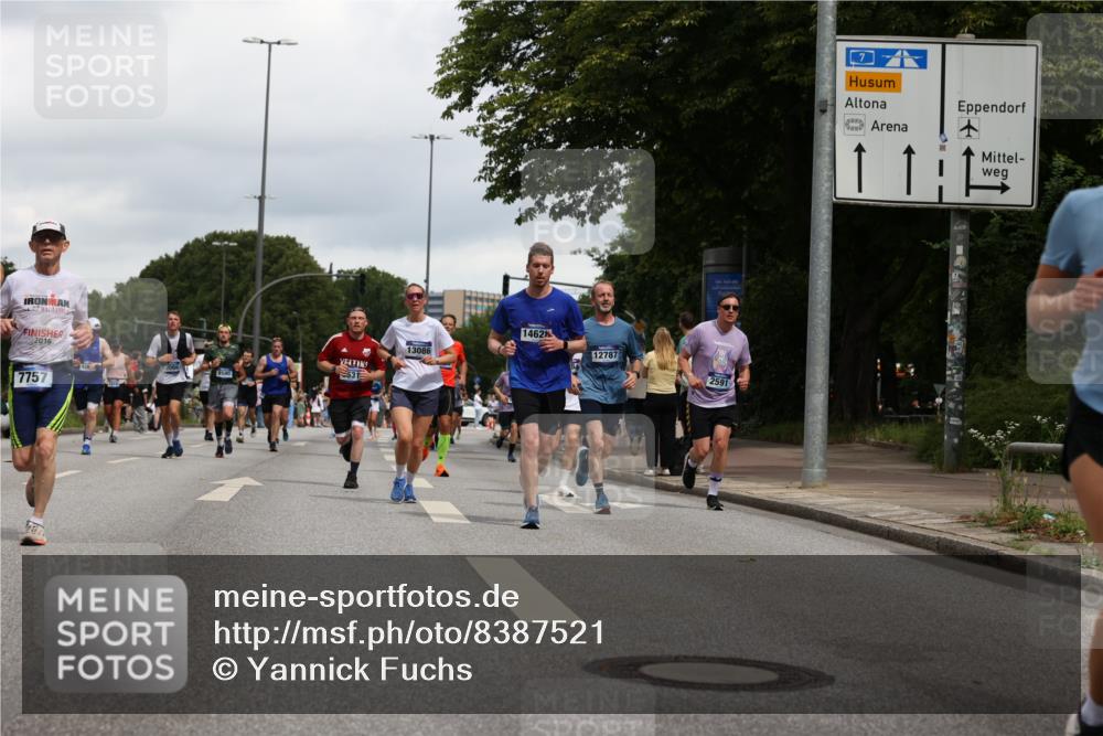 29.06.2025 - hella hamburg halbmarathon Yannick Fuchs http://msf.ph/oto/8387521 29.06.2025 10:55:33 20KM 2086, 2391, 2591, 3400, 4068, 5613, 5839, 5870, 6391, 7033, 7049, 7757, 8364, 8531, 8590, 9453, 9752, 9932, 10031, 10177, 10746, 10882, 11465, 11515, 12125, 12787, 13064, 13086, 13491, 13558, 13699, 14605, 14628, 15008, 15520, 15733, 16128, 16145, 16614, 17670 meine-sportfotos.de
