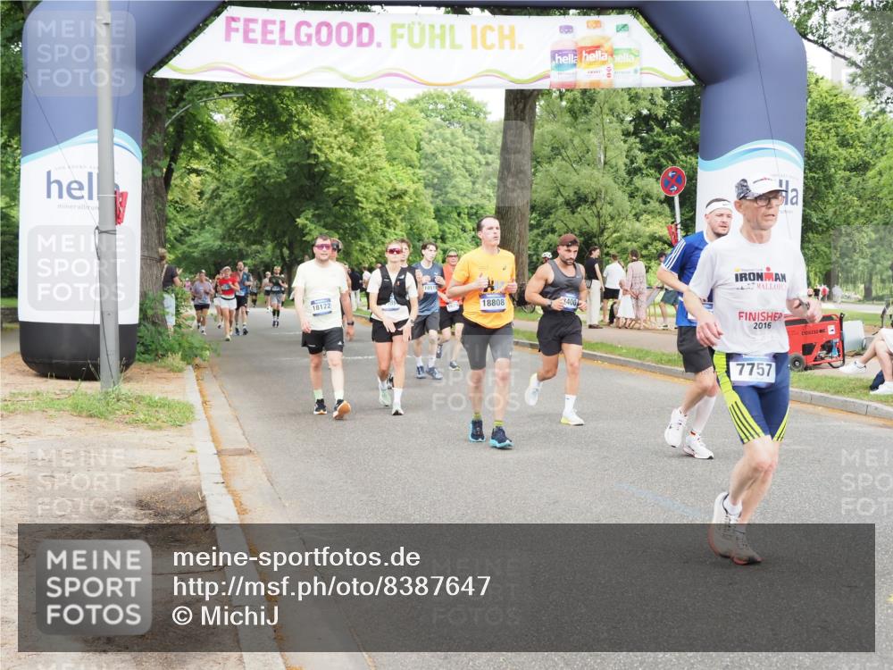 29.06.2025 - hella hamburg halbmarathon MichiJ http://msf.ph/oto/8387647 29.06.2025 10:48:00 Zwischen KM18-KM19 3400, 3740, 5602, 5603, 5708, 6580, 6708, 7006, 7757, 8807, 9932, 13558, 15897, 17181, 17894, 18808 meine-sportfotos.de