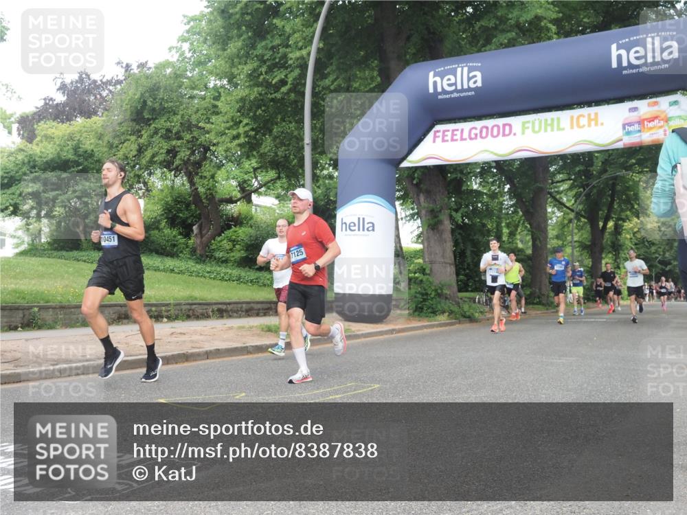 29.06.2025 - hella hamburg halbmarathon KatJ http://msf.ph/oto/8387838 29.06.2025 10:26:13 Zwischen KM18-KM19 6047, 6123 meine-sportfotos.de