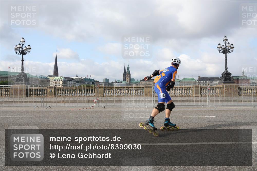 29.06.2025 - hella hamburg halbmarathon Lena Gebhardt http://msf.ph/oto/8399030 29.06.2025 08:53:01 Lombardsbrücke 57 meine-sportfotos.de