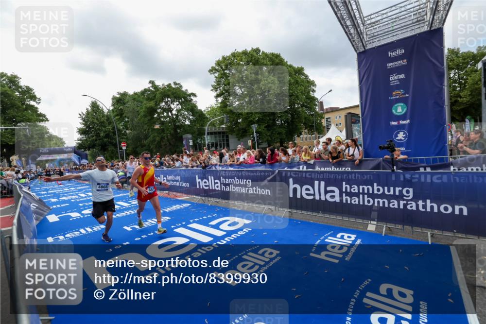 29.06.2025 - hella hamburg halbmarathon Zöllner http://msf.ph/oto/8399930 29.06.2025 10:36:54 Ziel 3959, 4865, 5307, 6529, 7310, 13141, 13343, 15939, 18384 meine-sportfotos.de
