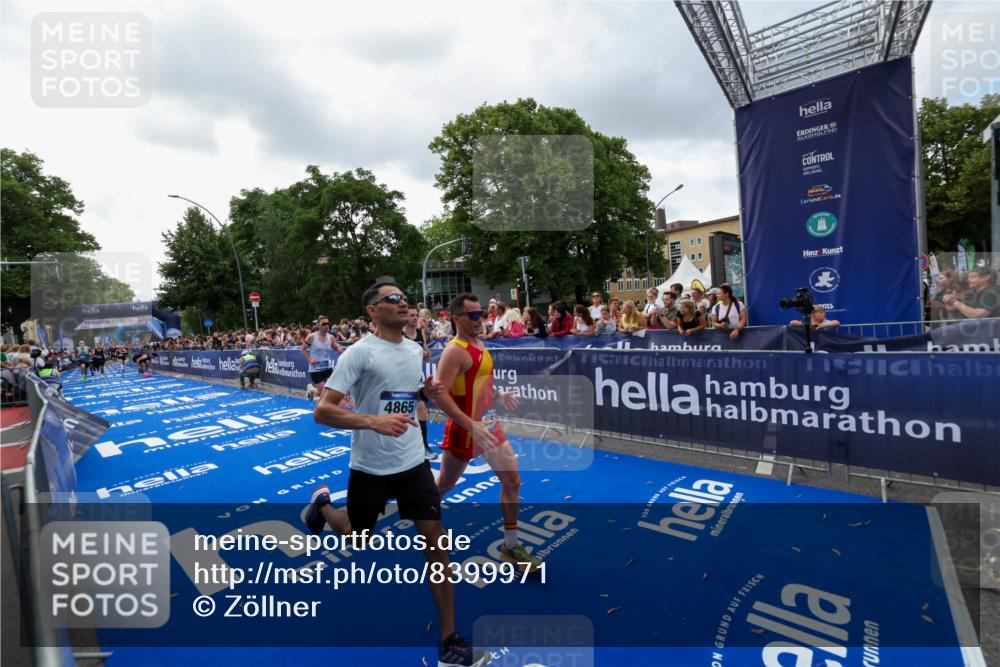 29.06.2025 - hella hamburg halbmarathon Zöllner http://msf.ph/oto/8399971 29.06.2025 10:36:54 Ziel 3959, 4865, 5307, 6529, 7310, 13141, 13343, 15939, 18384 meine-sportfotos.de