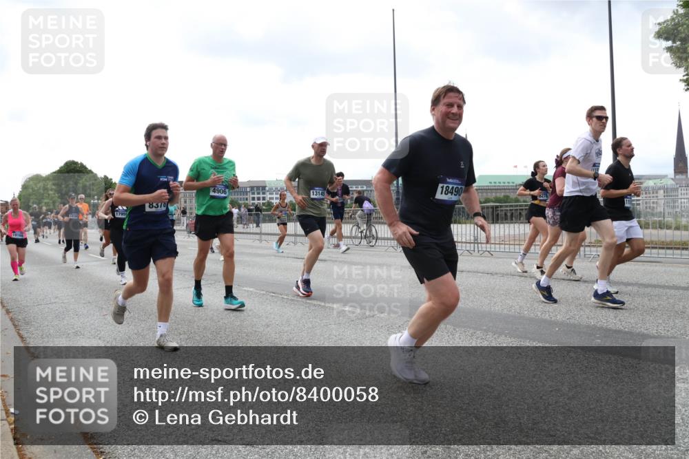 29.06.2025 - hella hamburg halbmarathon Lena Gebhardt http://msf.ph/oto/8400058 29.06.2025 10:40:42 Lombardsbrücke 19168, 4906, 8378, 17959, 10166, 13145, 18490, 6278, 1115, 1018, 1037, 1075, 1323, 2042, 2109, 2173, 2206, 2299, 2515, 2572, 2762, 2763, 2858, 3121, 3237, 3293, 3295, 3306, 3432, 3694, 3810, 4044, 4234, 4271, 4411, 4530, 4612, 4756, 4774, 4775, 4906, 4972, 5059, 5113, 5351, 5352, 5702, 5753, 5975, 6076, 6098, 6163, 6229, 6278, 6280, 6289, 6363, 6463, 6673, 6842, 6866, 6876, 7108, 7174, 7293, 7675, 7850, 7956, 8053, 8054, 8307, 8378, 8391, 8429, 8430, 9009, 9237, 11053 meine-sportfotos.de