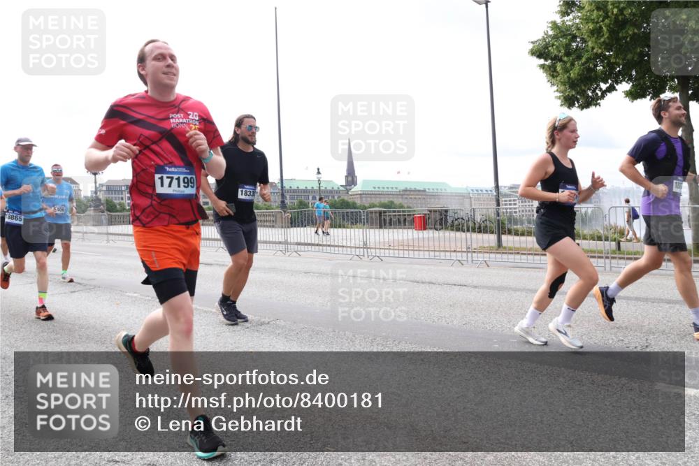 29.06.2025 - hella hamburg halbmarathon Lena Gebhardt http://msf.ph/oto/8400181 29.06.2025 10:23:42 Lombardsbrücke 18865, 5406, 20, 2, 17199, 1833, 1048, 1304, 1362, 1444, 1545, 2125, 2489, 2925, 4122, 4391, 4646, 4728, 4990, 5055, 5160, 5358, 5406, 5661, 6502, 6747, 7029, 7820, 8031, 8141, 8149, 8181, 8502, 8676, 8716, 8717, 8918, 8920, 9217, 9301, 9603, 9715, 10649, 10739, 11044, 11300, 11415, 11454, 11793, 11798, 11879, 12073, 12874, 13149, 14265, 14338, 14510, 14512, 14521, 14821, 15709, 15739, 15853, 16185, 16251, 17013, 17199, 17207, 17299, 17719 meine-sportfotos.de