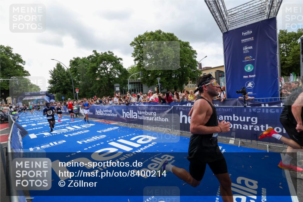29.06.2025 - hella hamburg halbmarathon Zöllner http://msf.ph/oto/8400214 29.06.2025 10:37:00 Ziel 1385, 1411, 3959, 5307, 5315, 11620, 13141, 14691, 18384 meine-sportfotos.de