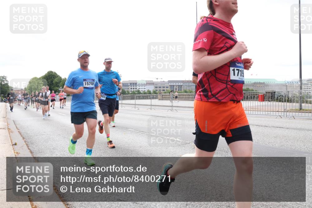 29.06.2025 - hella hamburg halbmarathon Lena Gebhardt http://msf.ph/oto/8400271 29.06.2025 10:23:43 Lombardsbrücke 15709, 365, 1719, 1048, 1304, 1362, 1444, 1545, 2125, 2489, 2925, 4122, 4391, 4597, 4646, 4728, 4990, 5055, 5160, 5258, 5358, 5406, 5661, 6502, 6747, 7013, 7029, 7820, 8031, 8141, 8149, 8181, 8502, 8676, 8716, 8717, 9217, 9603, 9715, 10649, 10739, 11044, 11300, 11415, 11454, 11793, 11798, 11879, 12073, 12874, 13149, 14265, 14510, 14512, 14521, 14821, 15709, 15739, 15853, 16185, 16251, 17013, 17199, 17207, 17719 meine-sportfotos.de