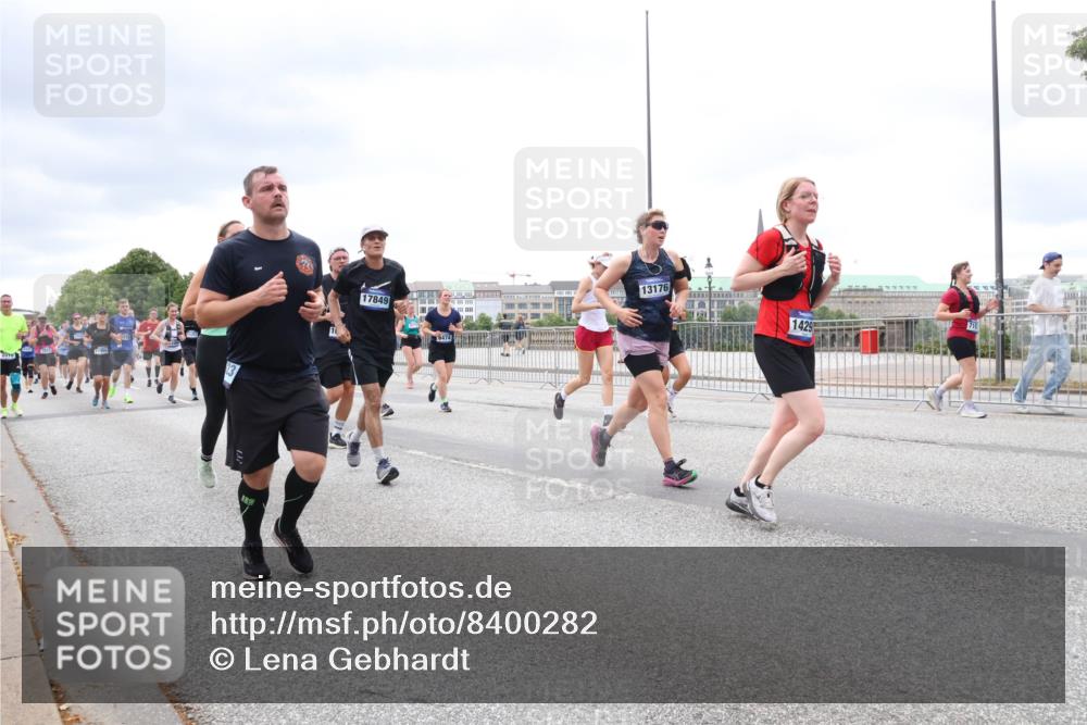 29.06.2025 - hella hamburg halbmarathon Lena Gebhardt http://msf.ph/oto/8400282 29.06.2025 10:58:02 Lombardsbrücke 2015, 17849, 13176, 1429, 1001, 1123, 1242, 1248, 1265, 1388, 2015, 2043, 2169, 2273, 2275, 2451, 2567, 2900, 3191, 3385, 3433, 3644, 3936, 3954, 4059, 4117, 4429, 4521, 4830, 5104, 5632, 5676, 5736, 5782, 6316, 6337, 6825, 6857, 6916, 7172, 7193, 7262, 7556, 7617, 7664, 7720, 7783, 7977, 7990, 8076, 8159, 8439, 8440, 8441, 8442, 8474, 8512, 8708, 8713, 8773, 8888, 9059, 9180, 9233, 9318, 9319, 9394, 9398, 9436, 9481, 9496, 9613, 9636, 9832 meine-sportfotos.de