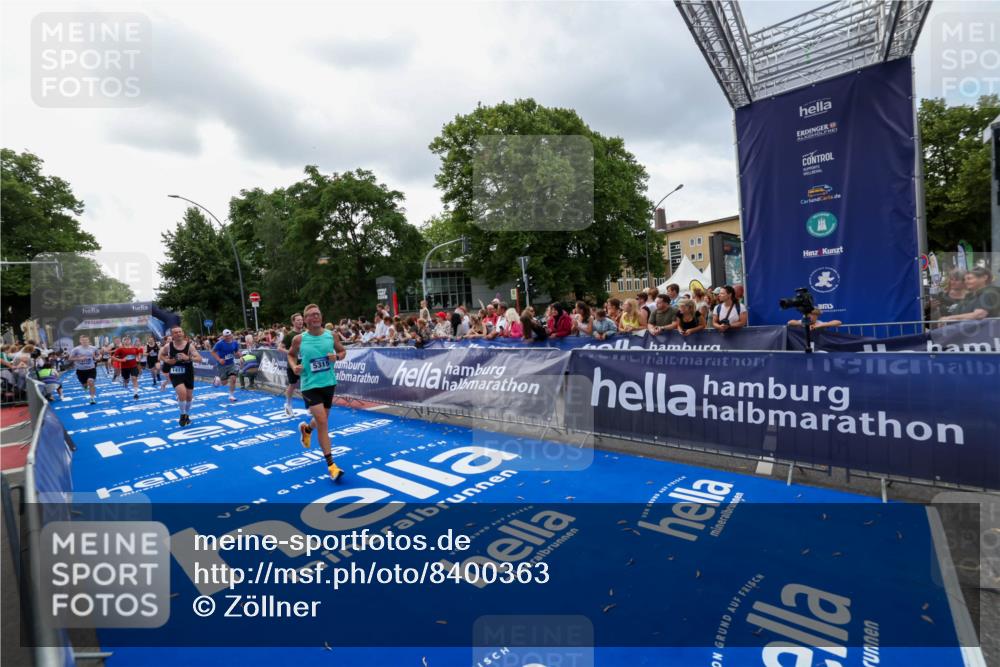29.06.2025 - hella hamburg halbmarathon Zöllner http://msf.ph/oto/8400363 29.06.2025 10:37:07 Ziel 1385, 1411, 5315, 6123, 6458, 7482, 9178, 10738, 11120, 15261, 15410, 16992, 17024, 17125, 17658 meine-sportfotos.de