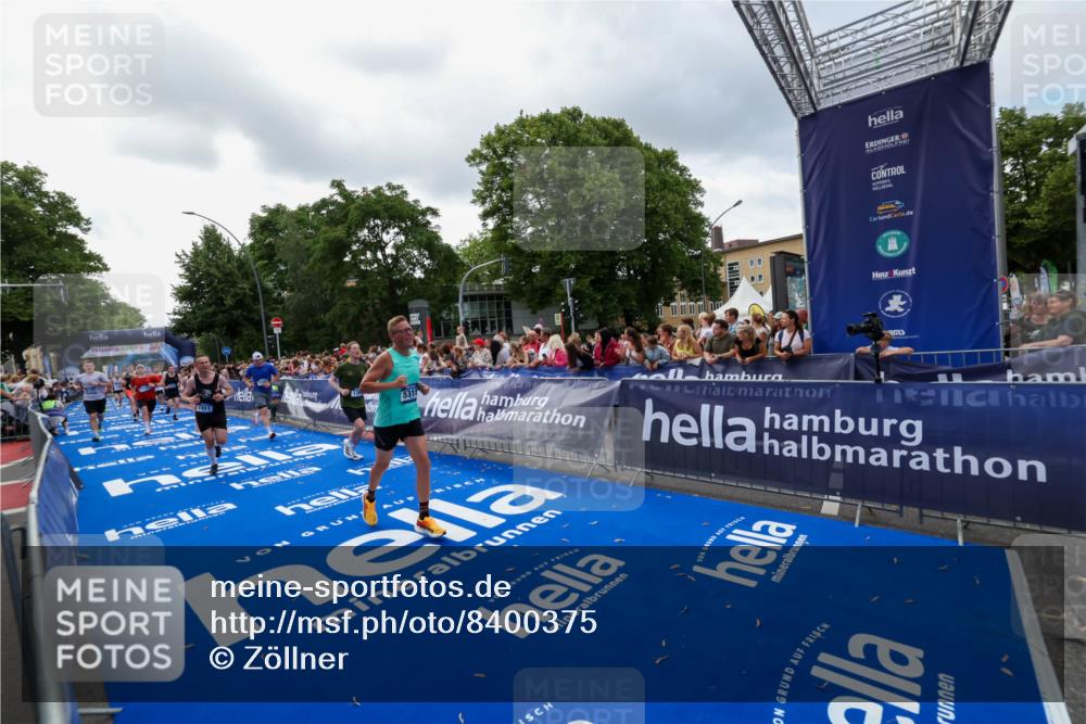 29.06.2025 - hella hamburg halbmarathon Zöllner http://msf.ph/oto/8400375 29.06.2025 10:37:07 Ziel 1385, 1411, 5315, 6123, 6458, 7482, 9178, 10738, 11120, 15261, 15410, 16992, 17024, 17125, 17658 meine-sportfotos.de