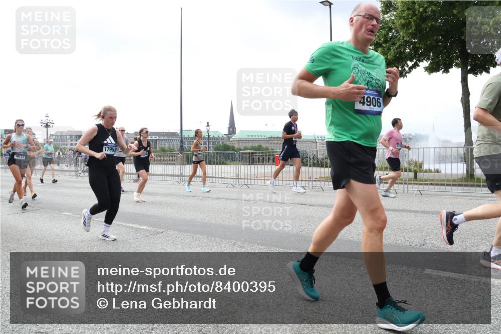 29.06.2025 - hella hamburg halbmarathon Lena Gebhardt http://msf.ph/oto/8400395 29.06.2025 10:40:44 Lombardsbrücke 10, 4612, 17959, 4906, 1018, 1037, 1075, 1323, 2042, 2109, 2173, 2206, 2299, 2762, 2763, 2858, 3121, 3293, 3295, 3306, 3432, 3694, 3810, 4044, 4234, 4411, 4530, 4612, 4756, 4774, 4775, 4906, 4972, 5059, 5113, 5351, 5352, 5702, 5753, 5975, 6076, 6098, 6163, 6229, 6278, 6280, 6289, 6363, 6463, 6673, 6842, 7108, 7293, 7956, 8053, 8054, 8307, 8378, 8391, 8429, 8430, 9009, 9237, 10644, 11053 meine-sportfotos.de