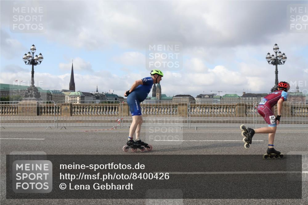 29.06.2025 - hella hamburg halbmarathon Lena Gebhardt http://msf.ph/oto/8400426 29.06.2025 08:53:16 Lombardsbrücke 1375 meine-sportfotos.de