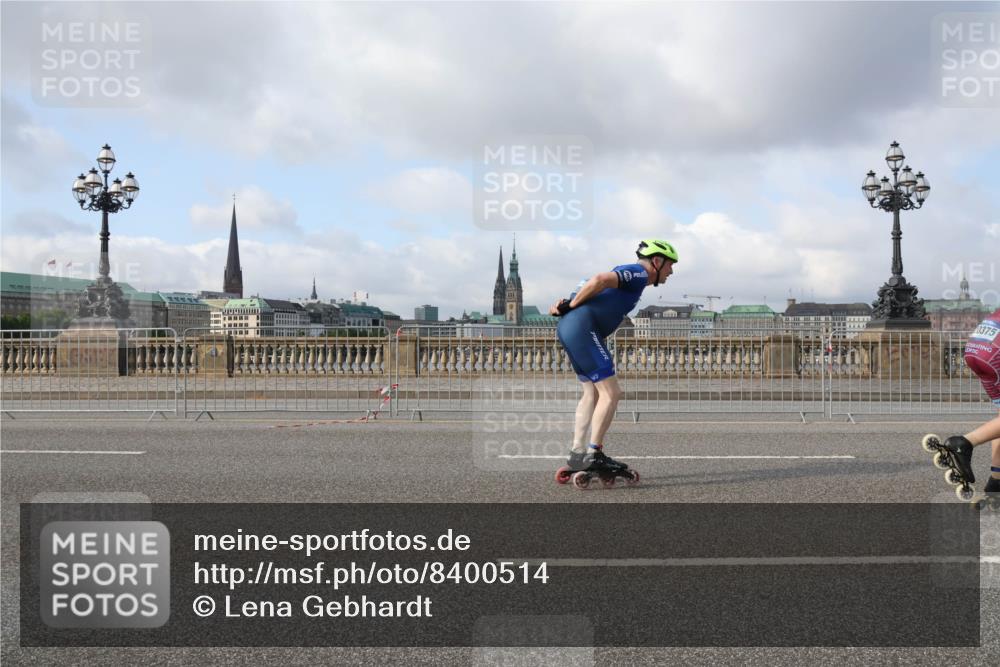 29.06.2025 - hella hamburg halbmarathon Lena Gebhardt http://msf.ph/oto/8400514 29.06.2025 08:53:16 Lombardsbrücke 0375 meine-sportfotos.de