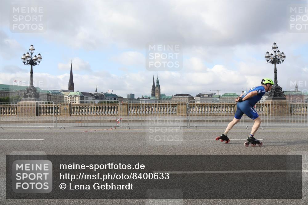 29.06.2025 - hella hamburg halbmarathon Lena Gebhardt http://msf.ph/oto/8400633 29.06.2025 08:53:16 Lombardsbrücke 1119 meine-sportfotos.de