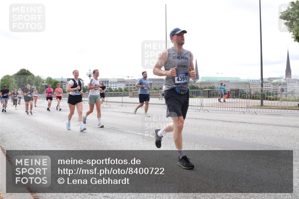 29.06.2025 - hella hamburg halbmarathon Lena Gebhardt http://msf.ph/oto/8400722 29.06.2025 10:23:46 Lombardsbrücke 16185, 4391, 1048, 1304, 1362, 1444, 1545, 2125, 2489, 3013, 4122, 4391, 4597, 4646, 4728, 4990, 5055, 5160, 5258, 5260, 5358, 5406, 5661, 6747, 7013, 7029, 7426, 7820, 8031, 8141, 8149, 8181, 8502, 8676, 8717, 9217, 9603, 9715, 10649, 11044, 11300, 11415, 11454, 11793, 11798, 11879, 12874, 13149, 14265, 14510, 14512, 14521, 14821, 15709, 15739, 15853, 16185, 16251, 17199, 17719 meine-sportfotos.de