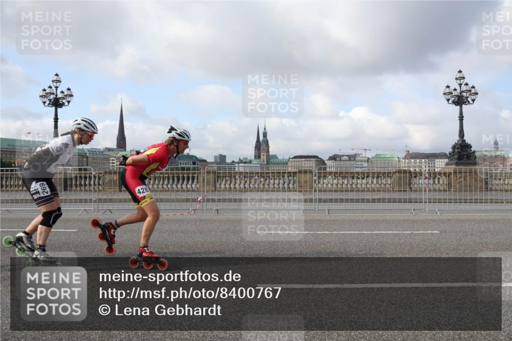 29.06.2025 - hella hamburg halbmarathon Lena Gebhardt http://msf.ph/oto/8400767 29.06.2025 08:53:24 Lombardsbrücke 697, 2, 428 meine-sportfotos.de