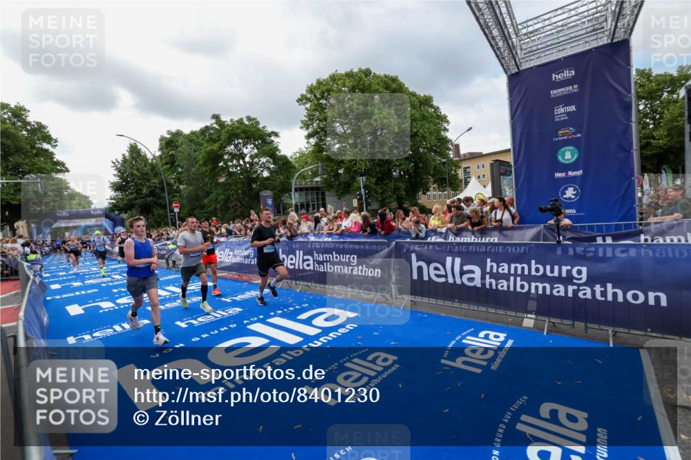 29.06.2025 - hella hamburg halbmarathon Zöllner http://msf.ph/oto/8401230 29.06.2025 10:37:31 Ziel 2767, 5042, 6047, 7831, 9017, 9914, 12739, 13372, 15888, 17306, 18159, 18723 meine-sportfotos.de