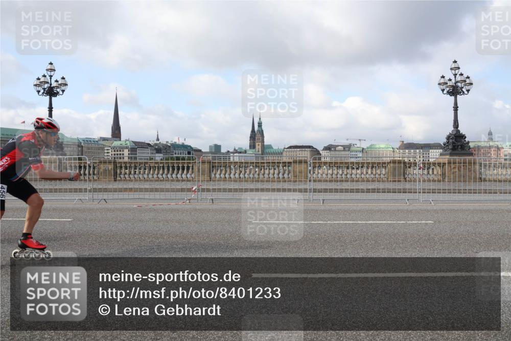 29.06.2025 - hella hamburg halbmarathon Lena Gebhardt http://msf.ph/oto/8401233 29.06.2025 08:53:26 Lombardsbrücke 456 meine-sportfotos.de
