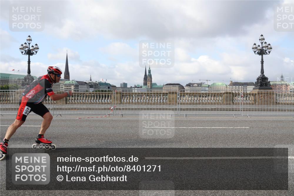 29.06.2025 - hella hamburg halbmarathon Lena Gebhardt http://msf.ph/oto/8401271 29.06.2025 08:53:26 Lombardsbrücke 456 meine-sportfotos.de